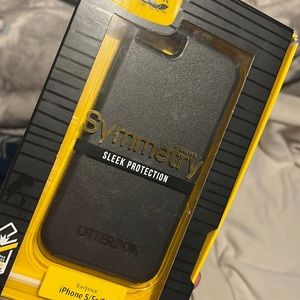 Otterbox Symmetry Series for iPhone 5/5s/SE (first gen)